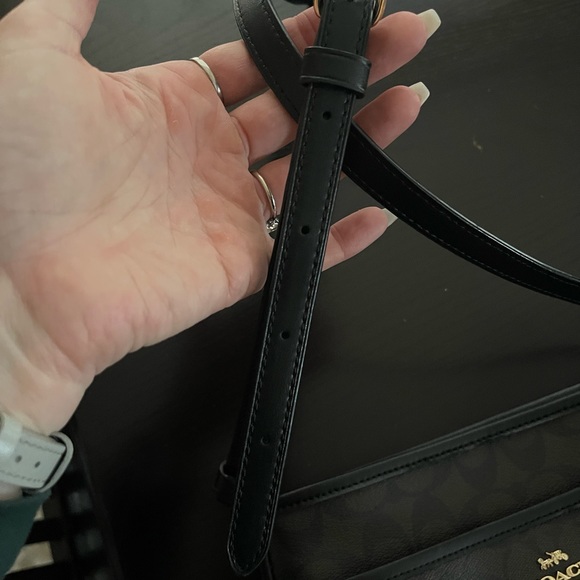 COACH FILE CROSSBODY IN SIGNATURE CANVAS - Picture 5 of 7